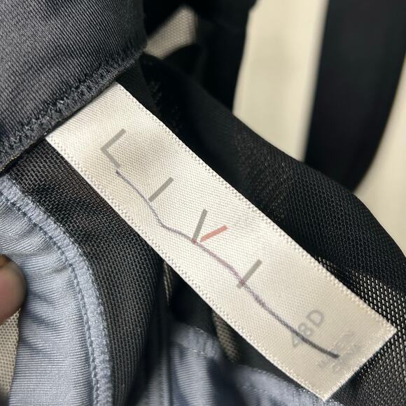 Livi Sports Bra-48D-gray black adjustable underwire‎ - Picture 2 of 4
